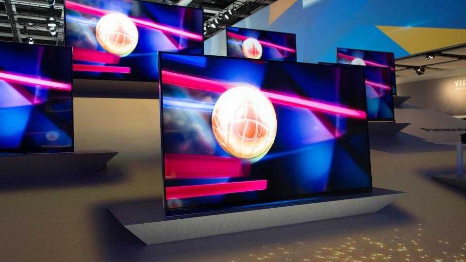 Panasonic unveils plasma-beating AX902 4K TV